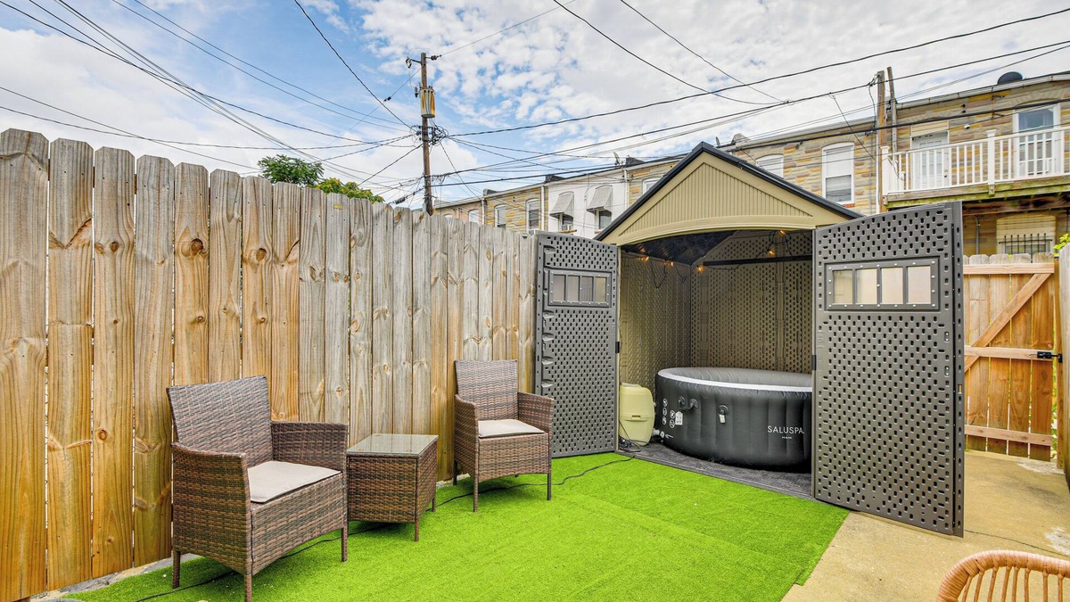 Downtown Baltimore House | 2 Mi to Dtwn Baltimore: Bright Townhome w/Patio