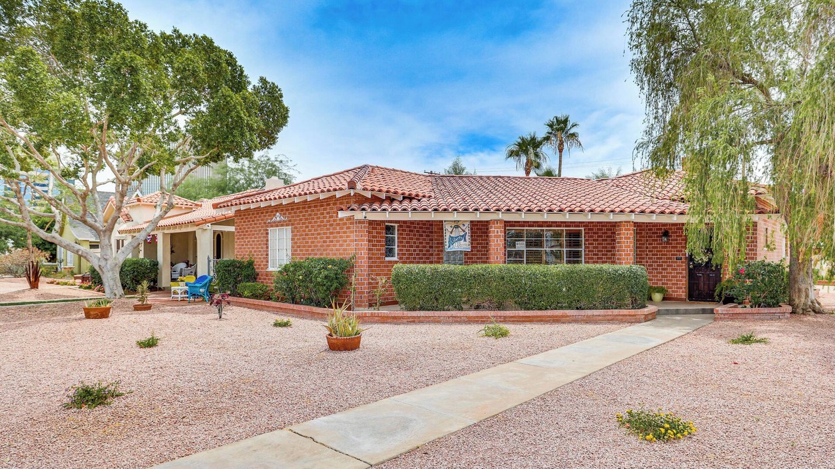 Encanto House | 2 Mi to Dtwn: Phoenix Getaway w/Patio