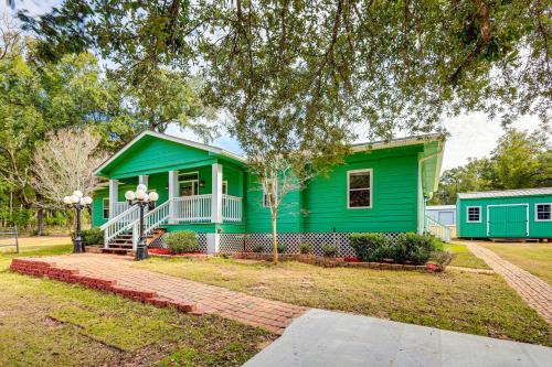 Fairhope House | 2 Mi to Fairhope Pier Home with Large Yard!