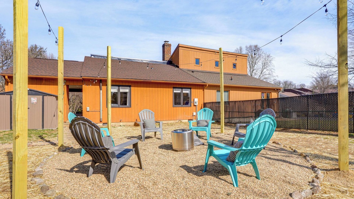Harrisonburg House | 2 Mi to JMU: Harrisonburg Home w/Gas Grill