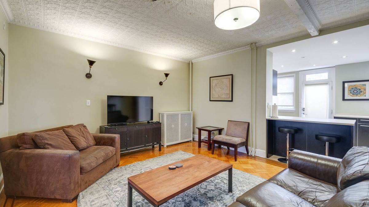 Le Droit Park House | 2 Mi to National Mall: Modern DC Home