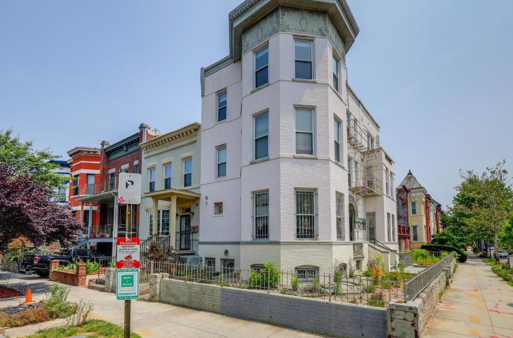 Bloomingdale House | 2 Mi to National Mall WFH-Friendly DC Townhome