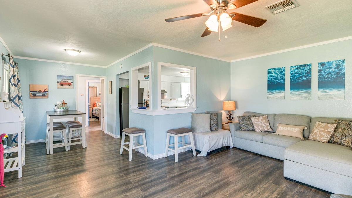 Aransas Pass House | 2 Mi to Redfish Bay: Aransas Pass Home w/Fire Pit