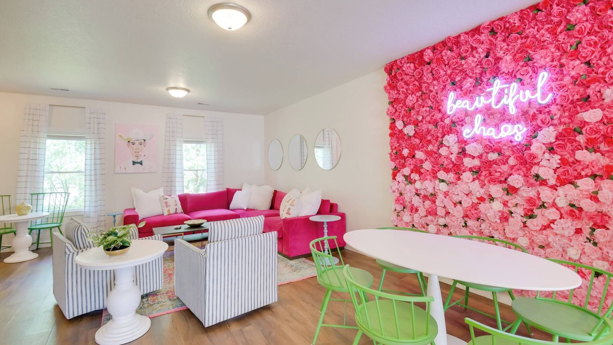 Bettendorf House | 2 Mi to TBK Bank Sports Complex: Townhome w/Patio