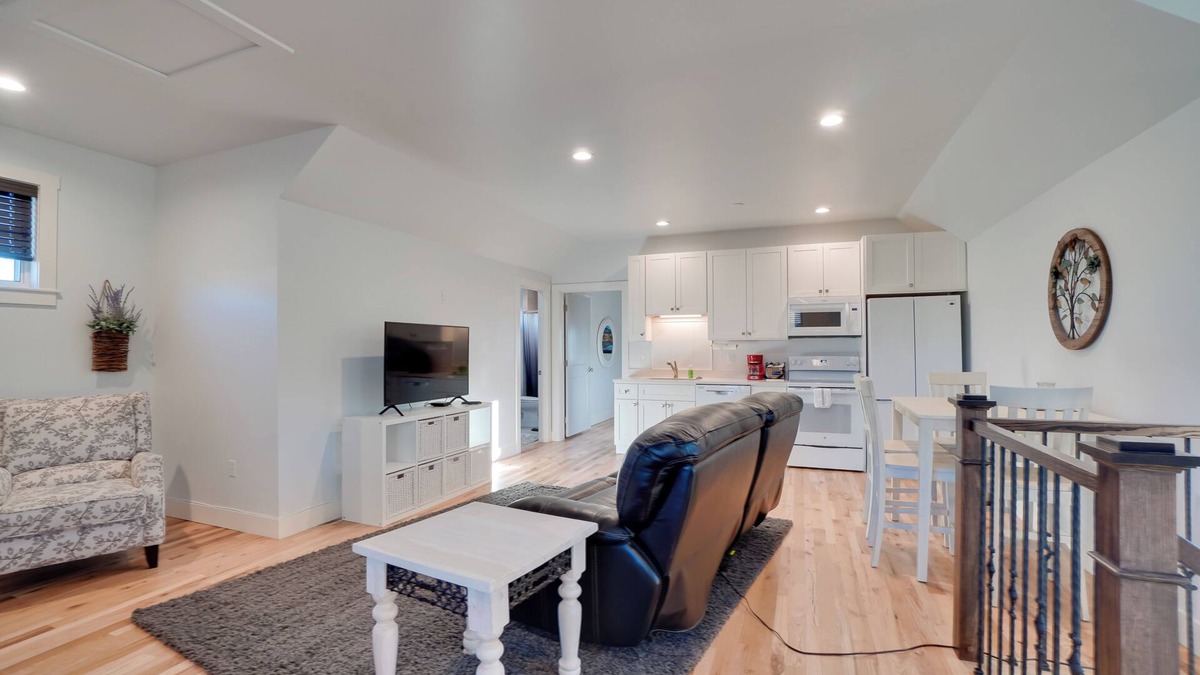 Castle Rock House | 2 Mi to Town: Castle Rock Retreat w/Fireplace!