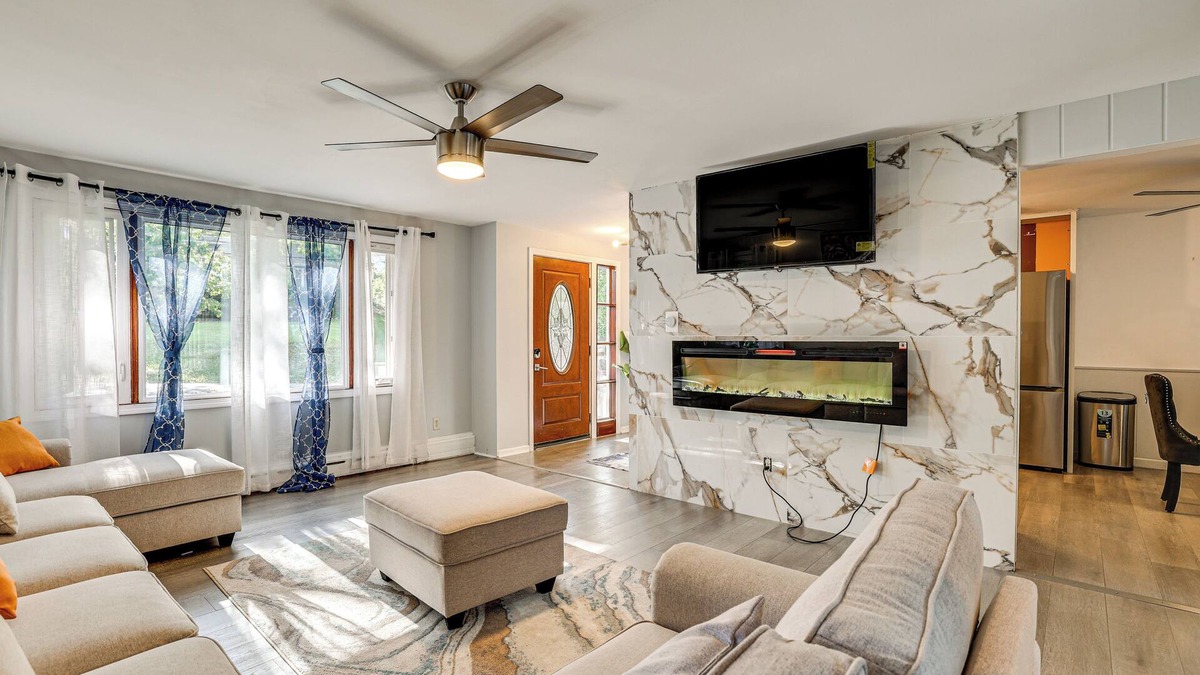 Waterbury House | 2 Mi to Town: Home w/Patio & Yard in Waterbury!