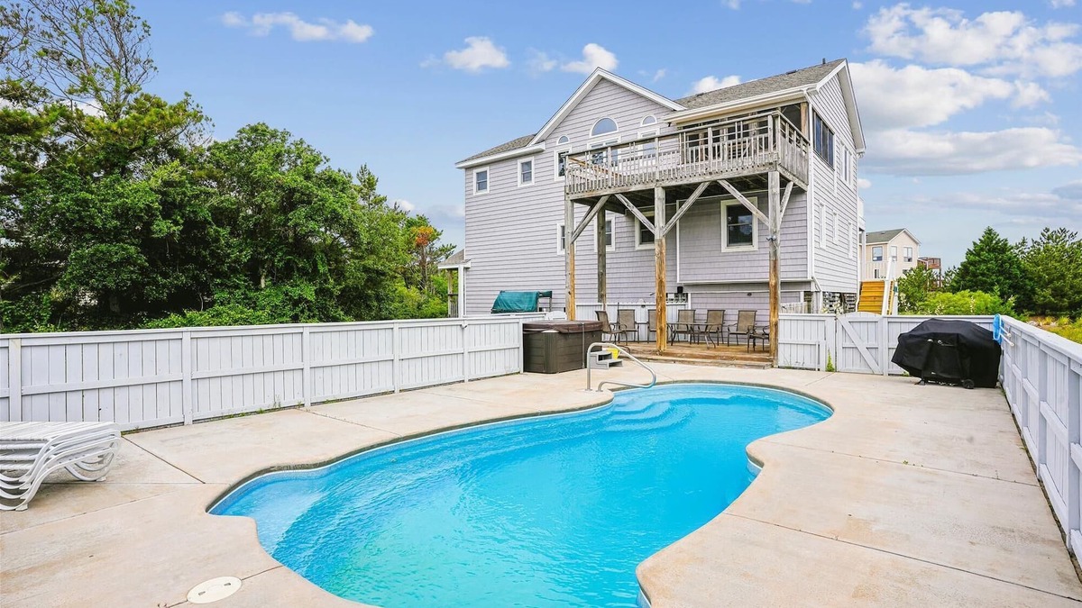 Ocean Hill House | 2 min to beach, Private Pool & Hot Tub. Ocean Hill