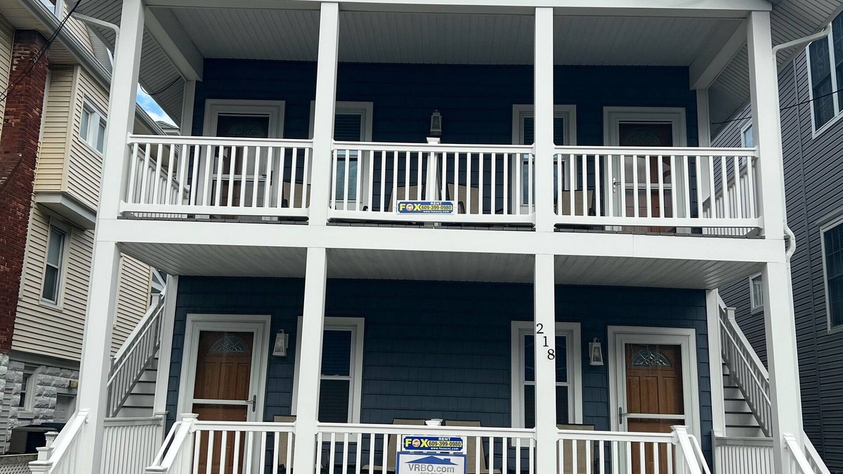 North End Condo | 2 MINUTE WALK TO BEACH IN BEAUTIFUL OCEAN CITY-FEET TO THE BEACH