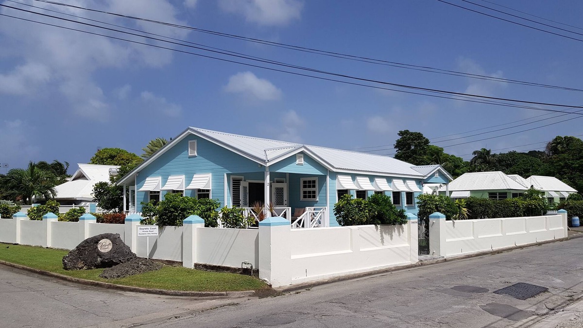 Rockley Apartment | 2 minute Walk to Beach, Newly Renovated, 2 Bedroom 2 Bathroom Apartment #2