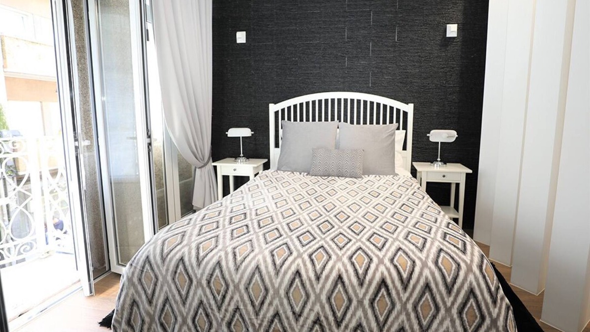 Bonfim Apartment | 2 minutes from the city center. Luxury apartment with balcony and Wi-Fi
