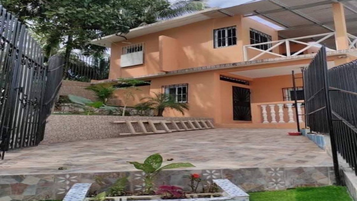 Puerto Barrios Apartment | 2 minutes from the main pier, beach, super close to a mini market, main street.