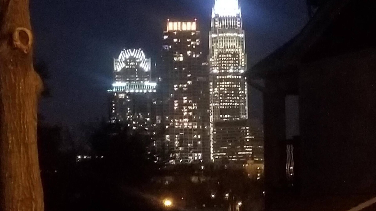 Biddleville House | 2 Minutes to Uptown Charlotte: Great In-Town Stay & City Skyline View!