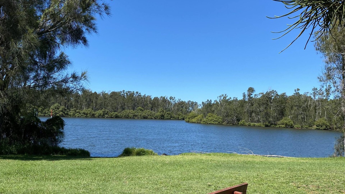 Forster House | 2 minutes walk to lakenSERENITY nCentrally located