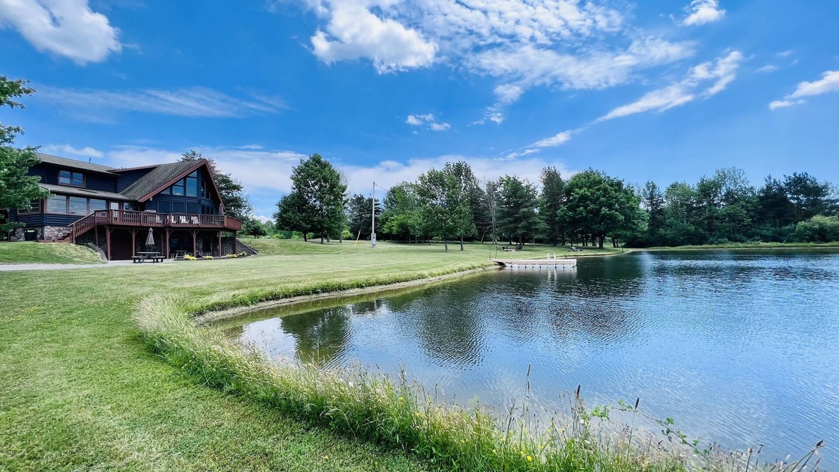 Springwater House | 2 NIGHT STAYS AVAILABLE now! 4 Day Summer Getaway, book today!