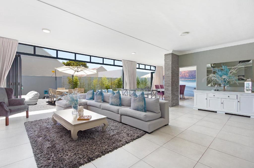Lakeside House | 2 On Lismore Guesthouse