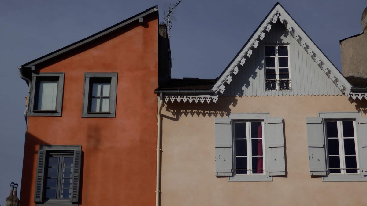Bagneres-de-Bigorre Apartment | 2 or 3P apartment for 2 to 5 people in the heart of the old town of Bagneres