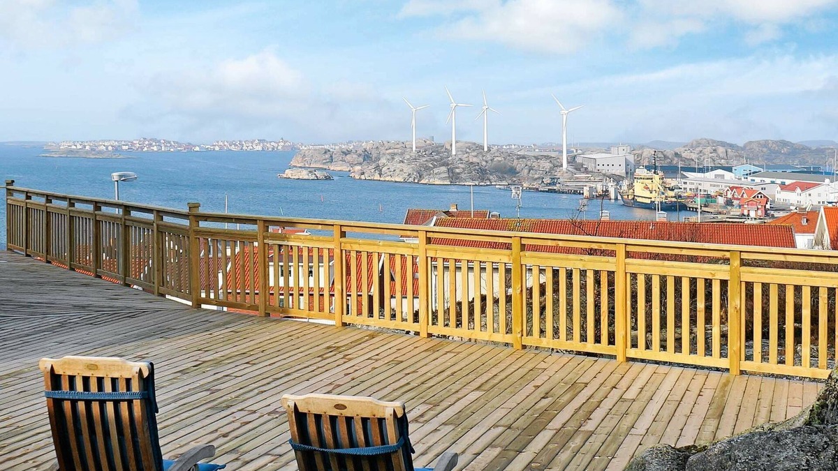 Ronnang House | 2 person holiday home in Rönnäng