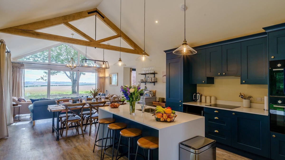 West Ilsley Cottage | 2 Pheasant - sleeps 6 guests in 3 bedrooms