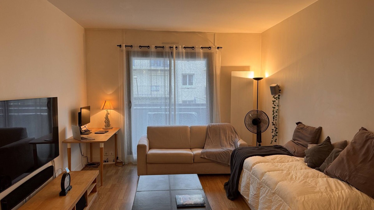 La Varenne Saint-Hilaire Apartment | 2 Pièces Tout Confort à 25 Minutes du Cœur de Paris