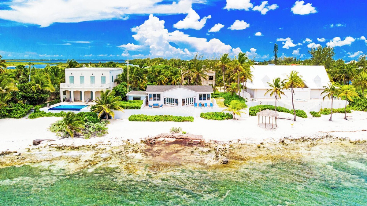 North Side Villa | 2 private beachfront villas side by side, 5 bedrooms, Rum Point, Grand Cayman!