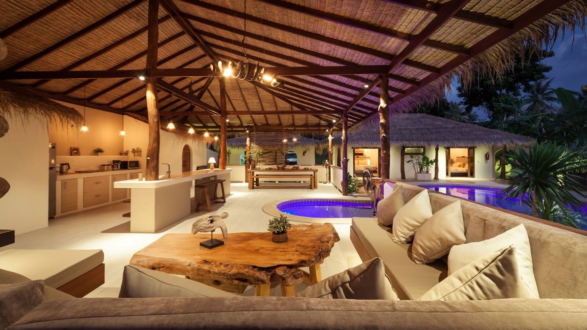 Hin Hong Villa | 2 Private Tropical villas, 10 bedrooms, Event & Yoga space, for + 20 guests!