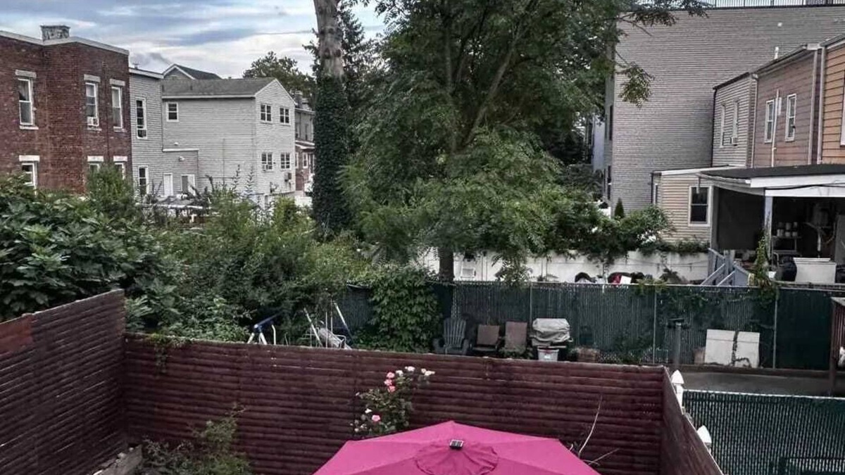 The Heights Apartment | 2 Pvt. Rooms w/Separate Entrance + Backyard