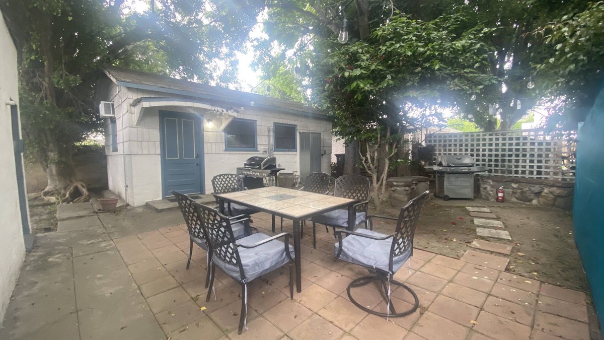 Sawtelle Cottage | 2 Queen Beds/1 Bath, Back House, FURNISHED STUDIO, Kitchenette, W/D, Patio/BBQ