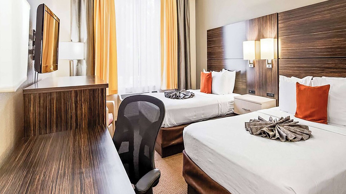 Orlando Hotel | 2 Relaxing Stays | Just Steps from Icon Park Attractions