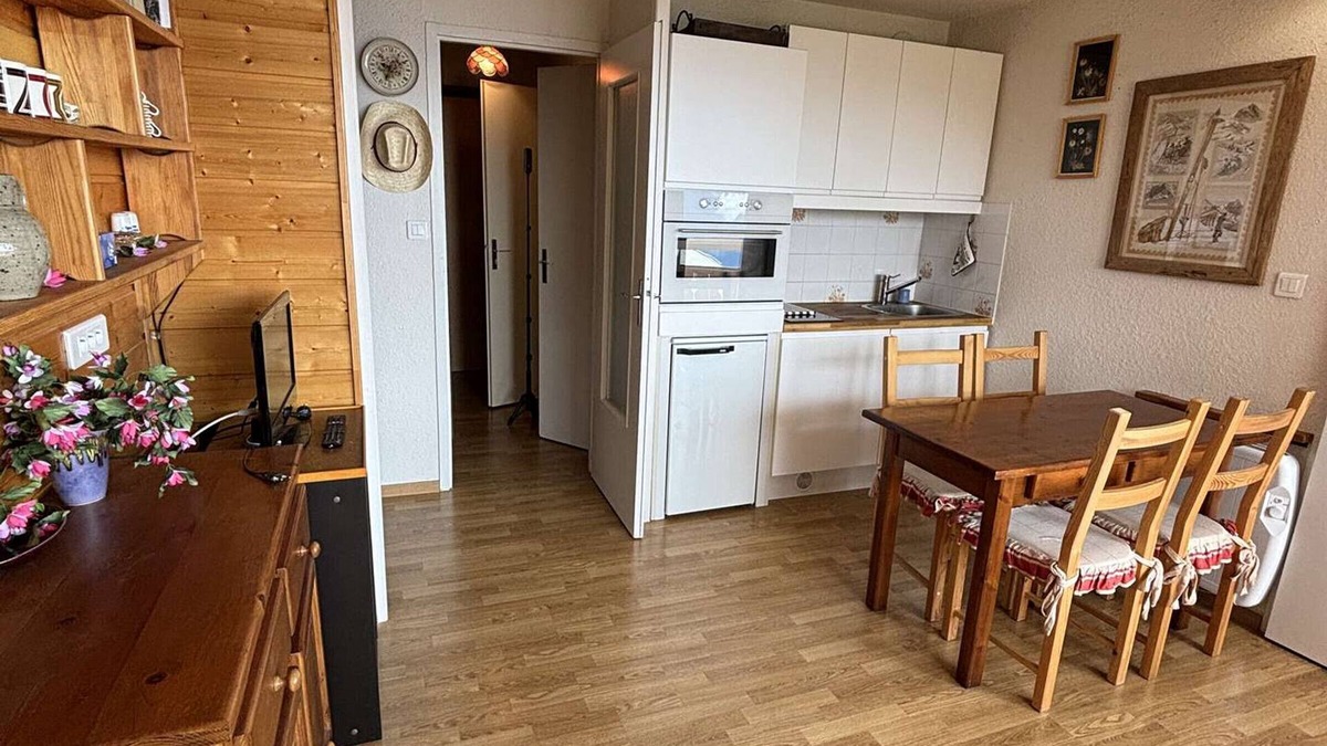 Huez-en-Oisans Apartment | 2-room apartment cabin, 5 people - Alpe d'Huez