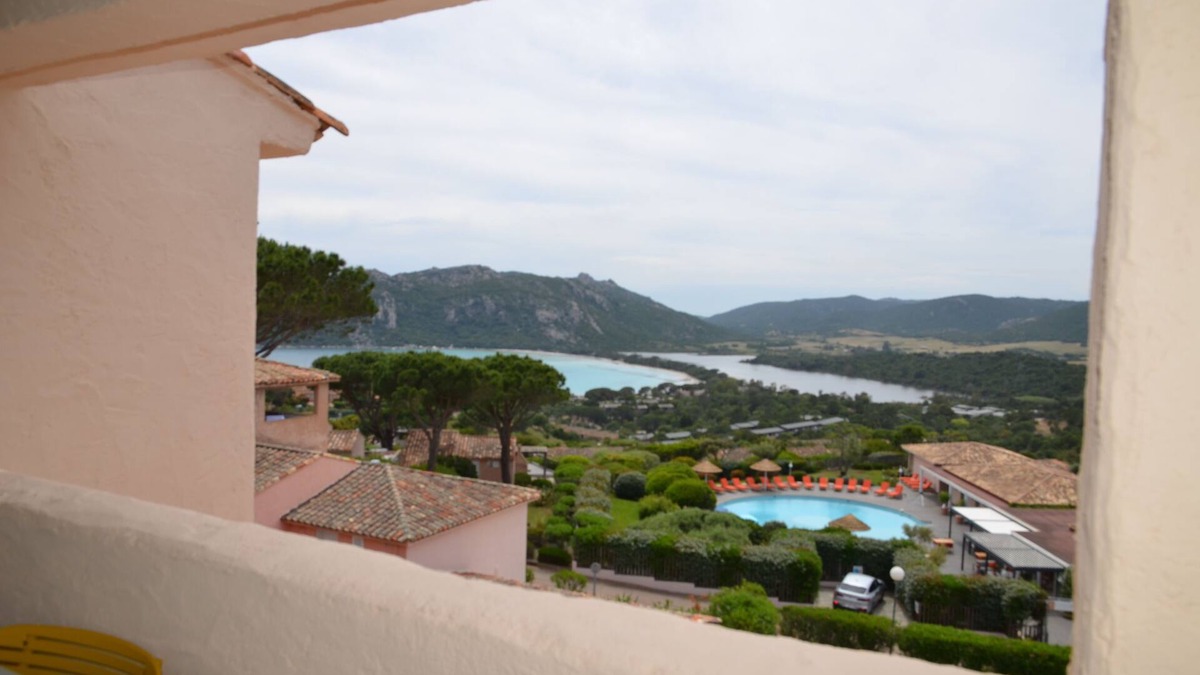 Santa Giulia Apartment | 2-room apartment with terrace - sea view - Swimming pool access