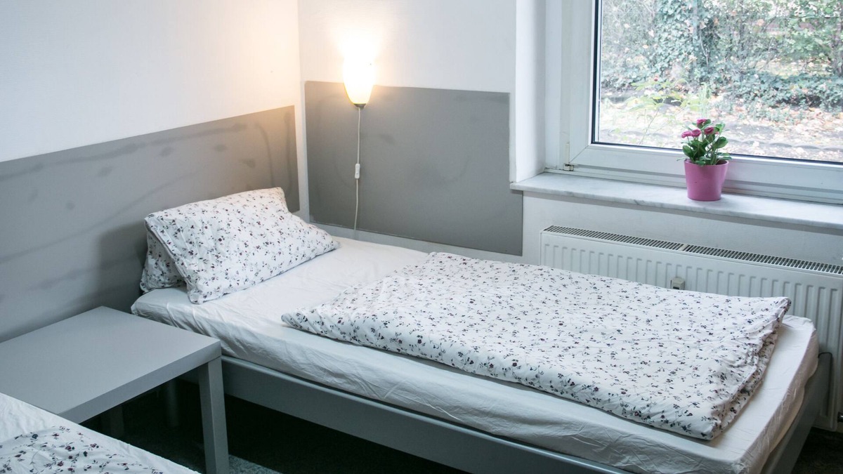 Muelheim Apartment | 2 room apartment in Cologne at the fair
