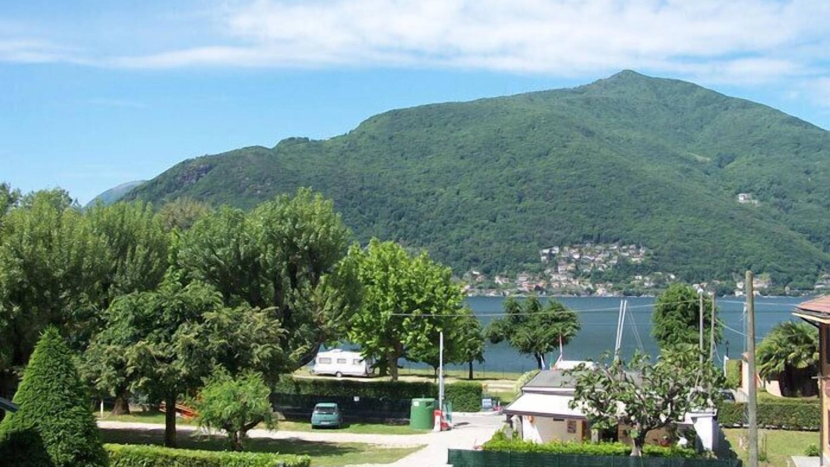 Maccagno Apartment | 2-room apartment only 100 m from the beach and the lake promenade