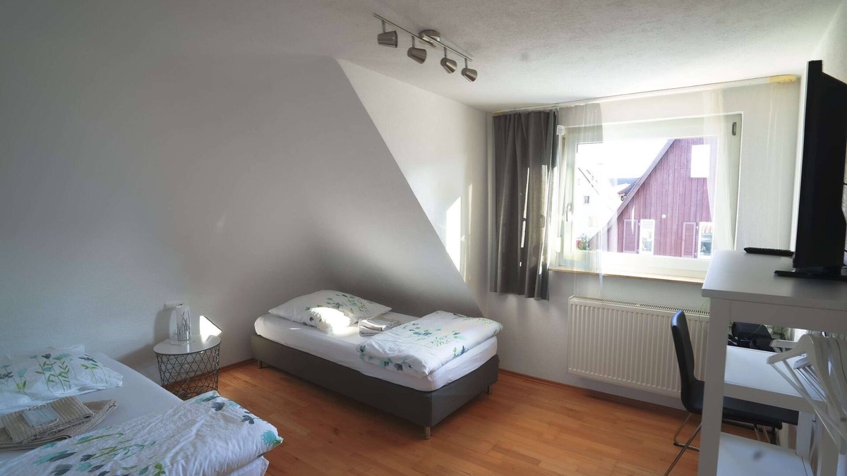 Reutlingen Apartment | 2 - room apartment Reutlingen Heinestr dg