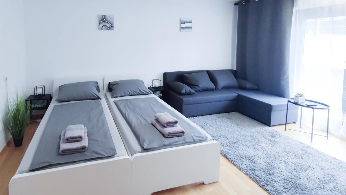 Universitat Apartment | 2 room apartment right in Stuttgart city 6 people