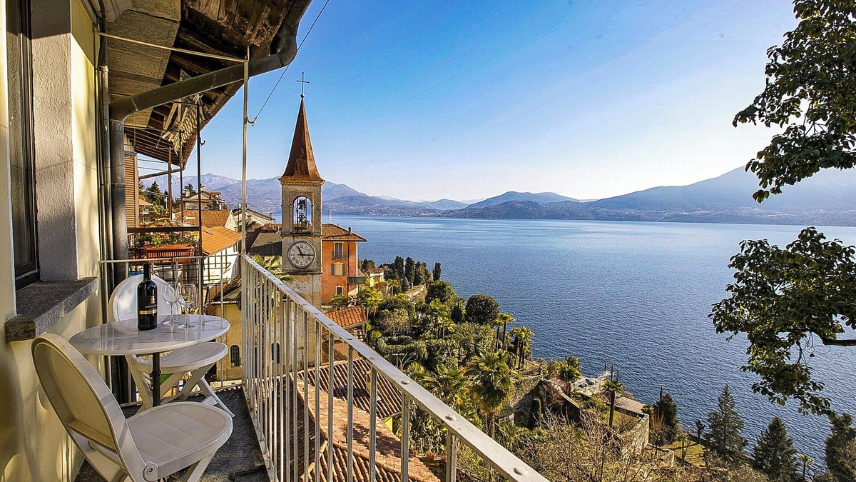 Gonte Apartment | 2-room apartment with balcony in a quiet and sunny panoramic location
