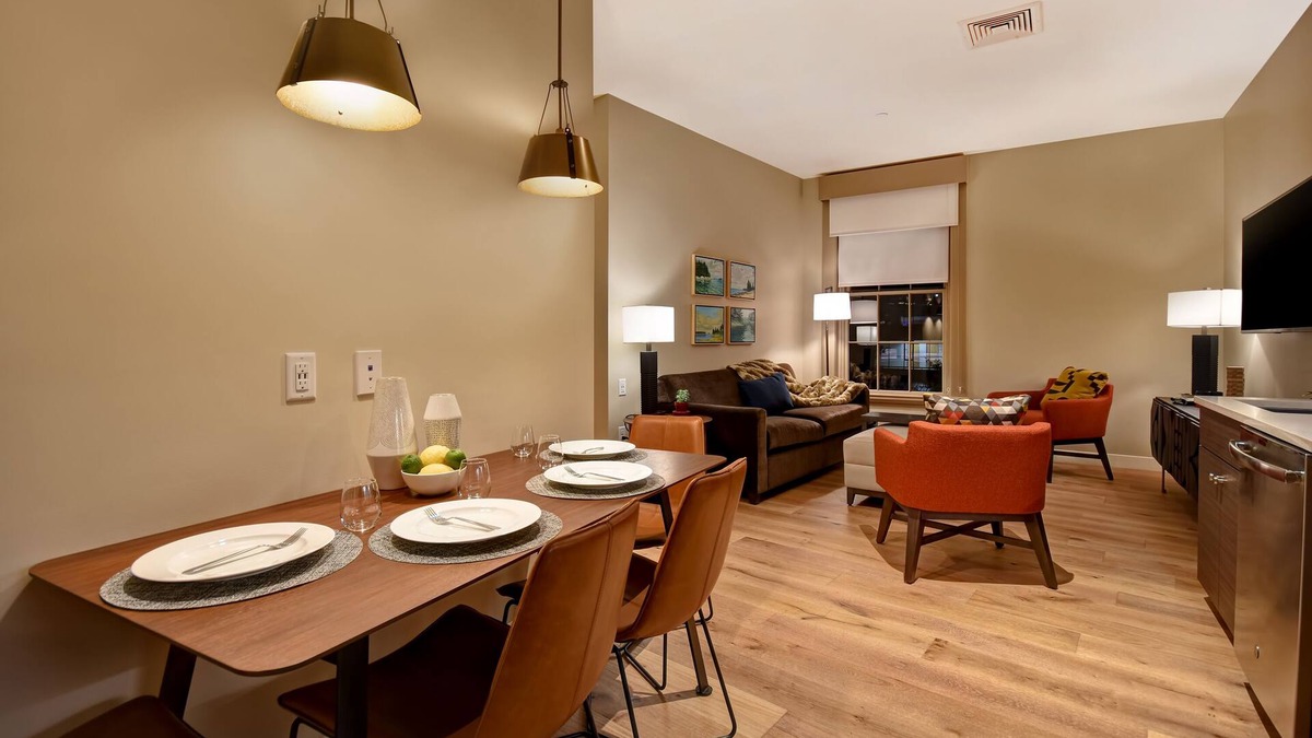 Downtown Portland Apartment | 2-room downtown home