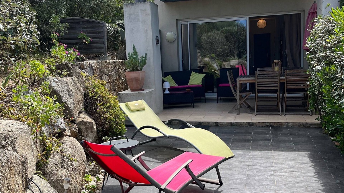 Marine de Saint Ambroggio Apartment | 2-room rental Sant Ambroggio 100 m from the beach and shops near Calvi