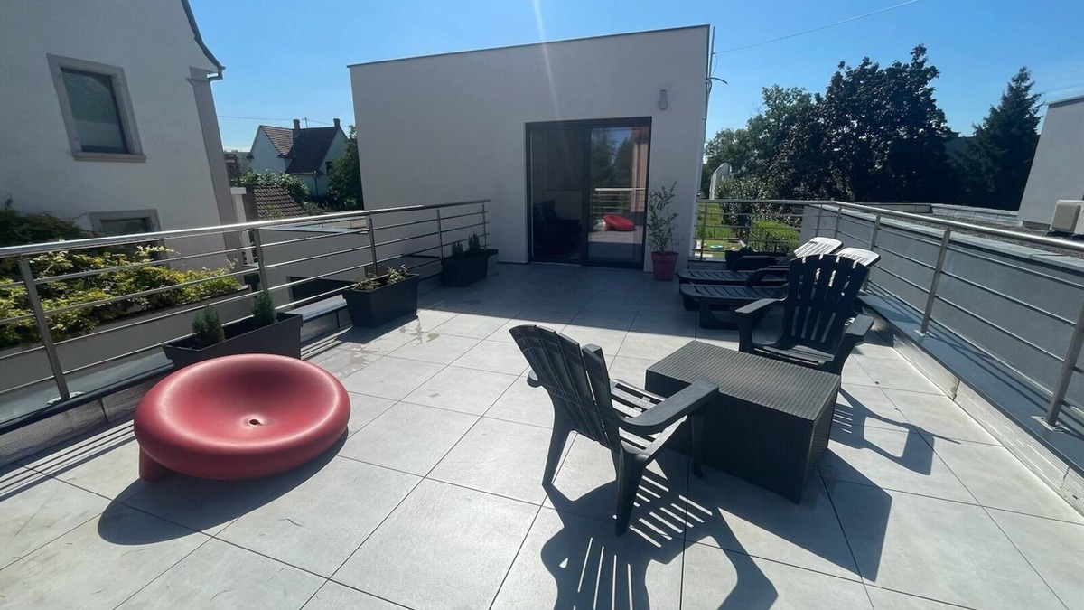 Lingolsheim Apartment | 2-room with terrace