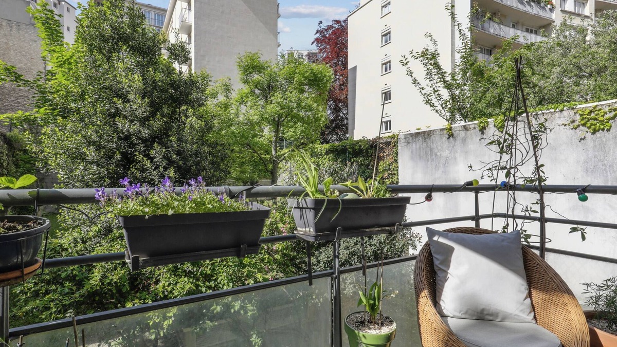Saint-Fargeau Apartment | 2-rooms apartment 63m2 Paris 20th arrondissement