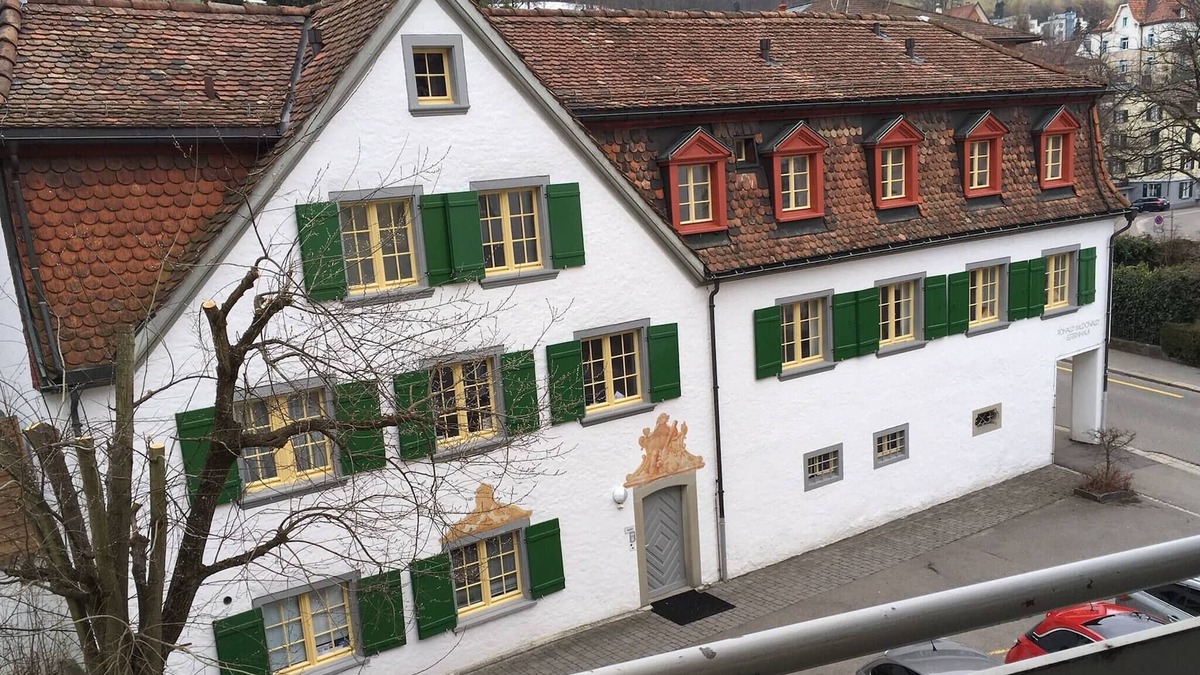St. Gallen Apartment | 2 rooms with balcony, central, quiet location