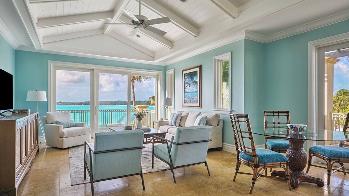 Rokers Point Hotel | 2 Spacious Oceanfront Room: Outdoor Pool Access with Panoramic Ocean Views