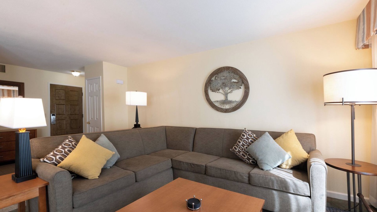 San Diego Country Estates Hotel | 2 Spacious Units | Full Kitchens & Pool Access | Ramona San Diego