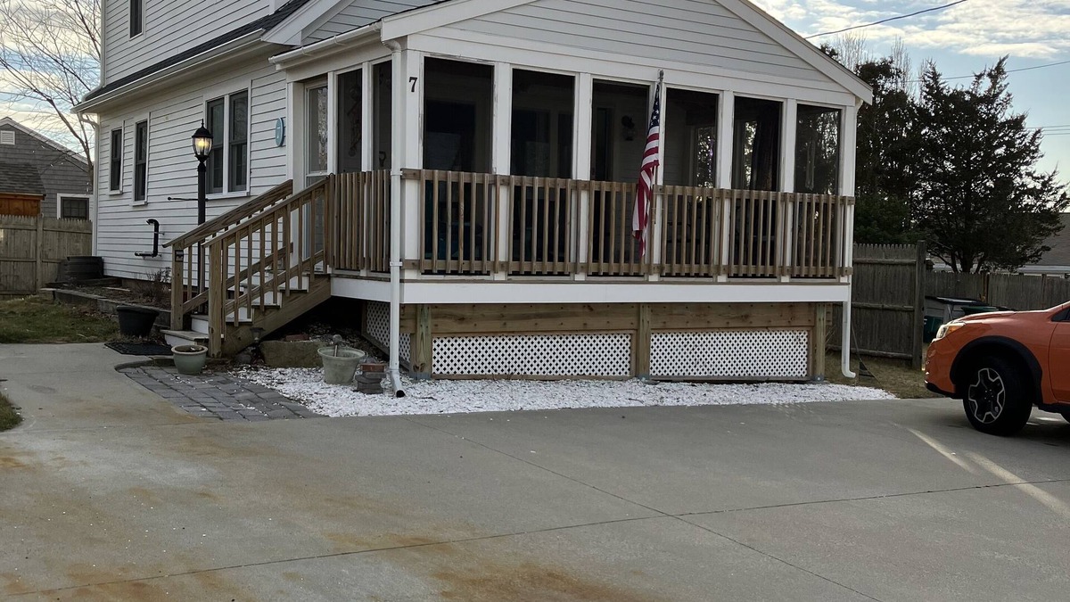 Ocean Bluff-Brant Rock House | 2 Story Beach House with full screen porch - Short walk to beach