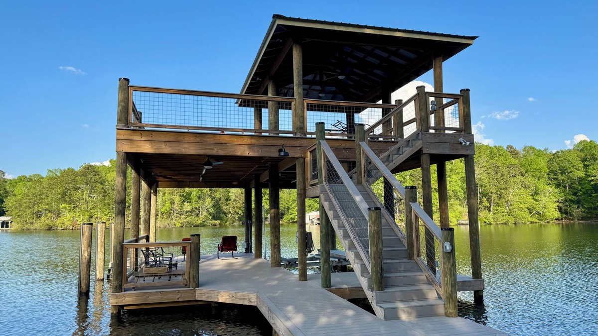 Dadeville House | 2 Story Dock w/Jump Platform & Outdoor TV/Stunning Views/Dog Friendly/Kayaks
