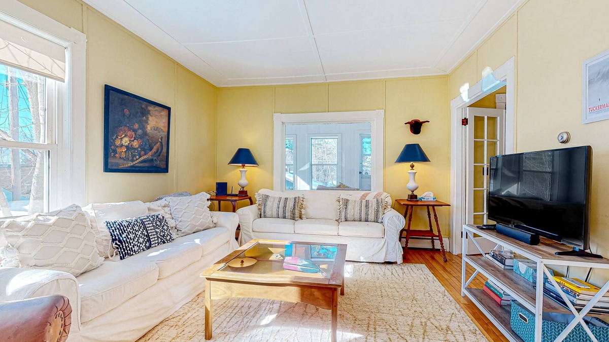 Cranmore Birches House | 2-story dog-friendly home in downtown with grill, mtn views, streaming, & porch