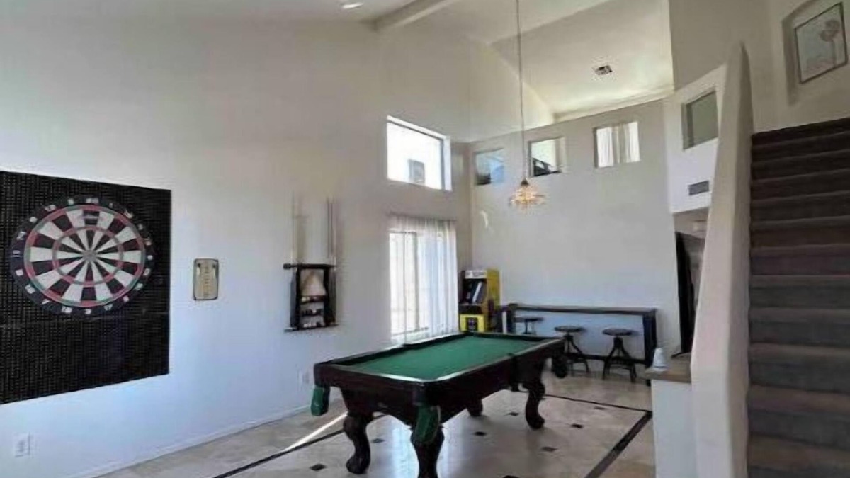 Westwind House | 2-Story Home, 10 minutes away from Spring Training!