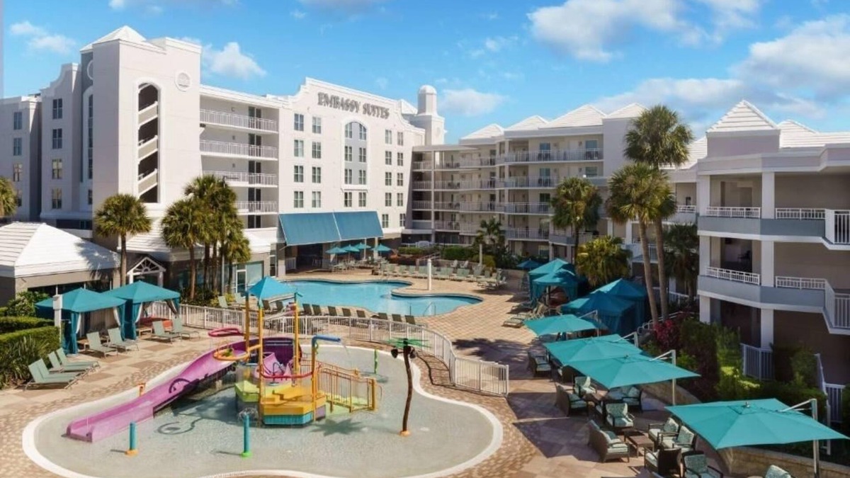 Florida Central Atlantic Coast Hotel | 2 Suites for Families w/Kids' Water Slide Access Close to Theme Park Magic