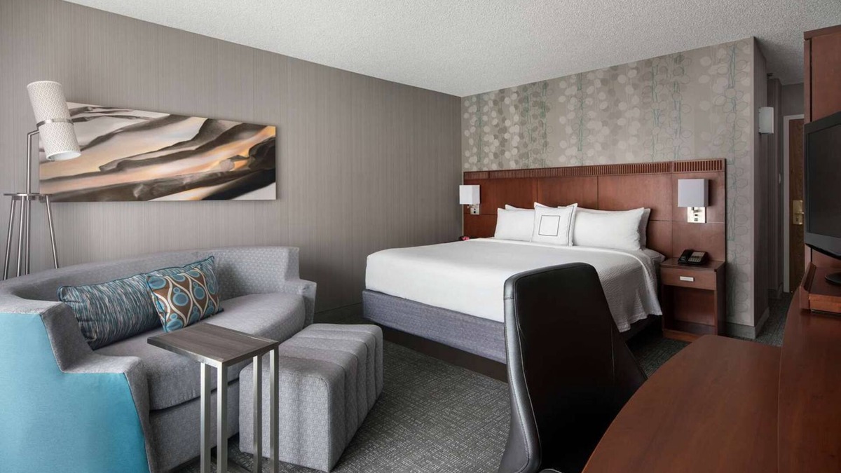El Segundo Hotel | 2 Tranquil Rooms Perfect for Exploring LA’s Top Attractions & Venues