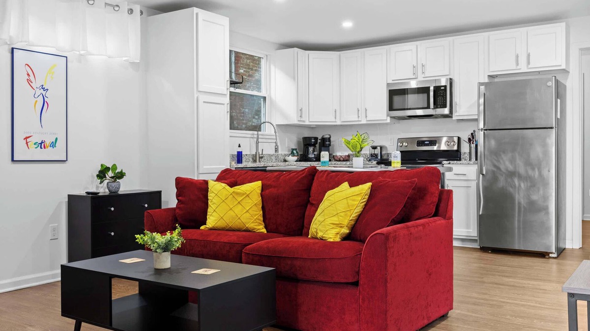Phoenix Hill Apartment | 2-UNIT Eco Container Stay for Couples & Small Fam!