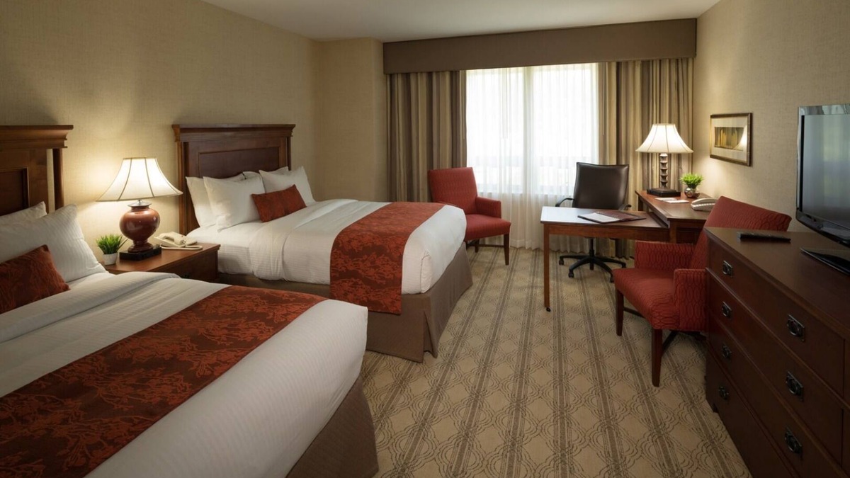Blacksburg Hotel | 2 Units | Ideal Family Stay w/Modern Features | Ample Parking & Dining Options